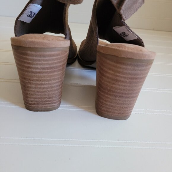 Toms Suede Grenada Sandals Size 8M Perforated Suede Peep Toe Chunky Heel - Picture 10 of 14